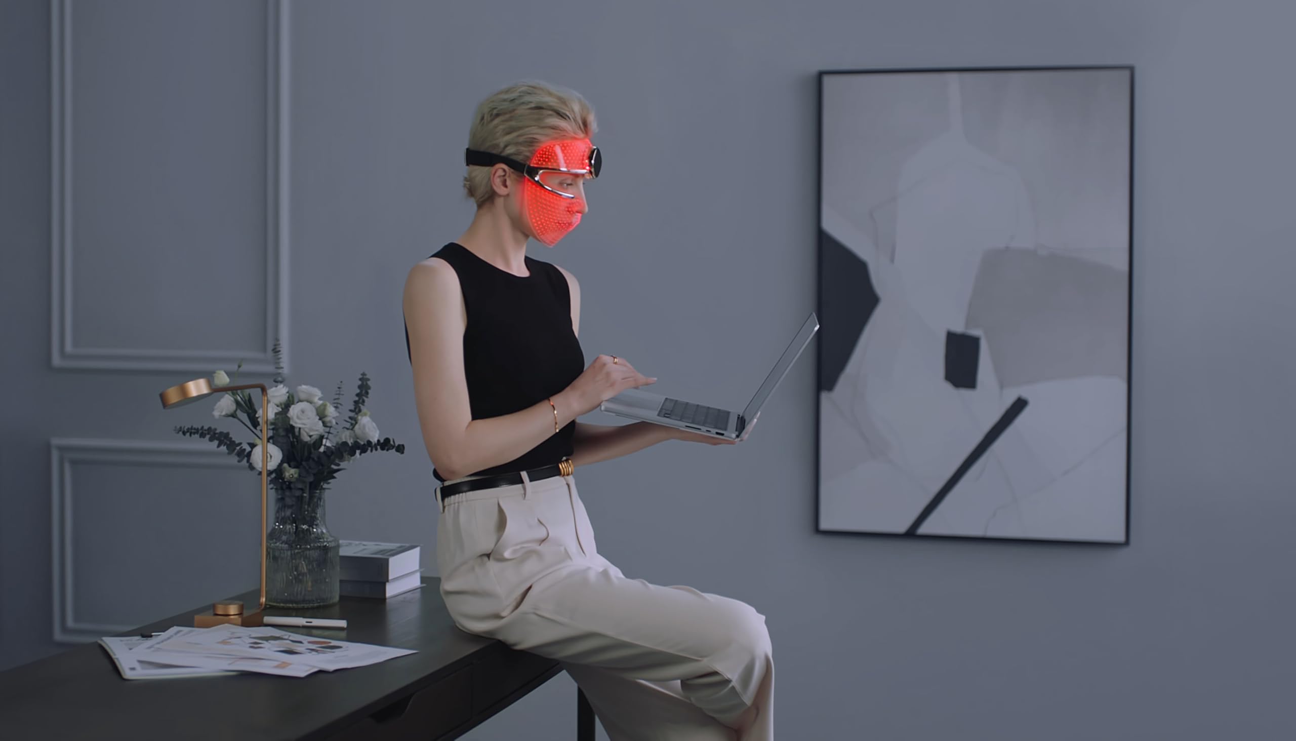 FAQ 202 - Advanced 7 LED lights Face Mask - Wireless Face Masks Beauty - 600 Glow Points - Wearable Skin Care