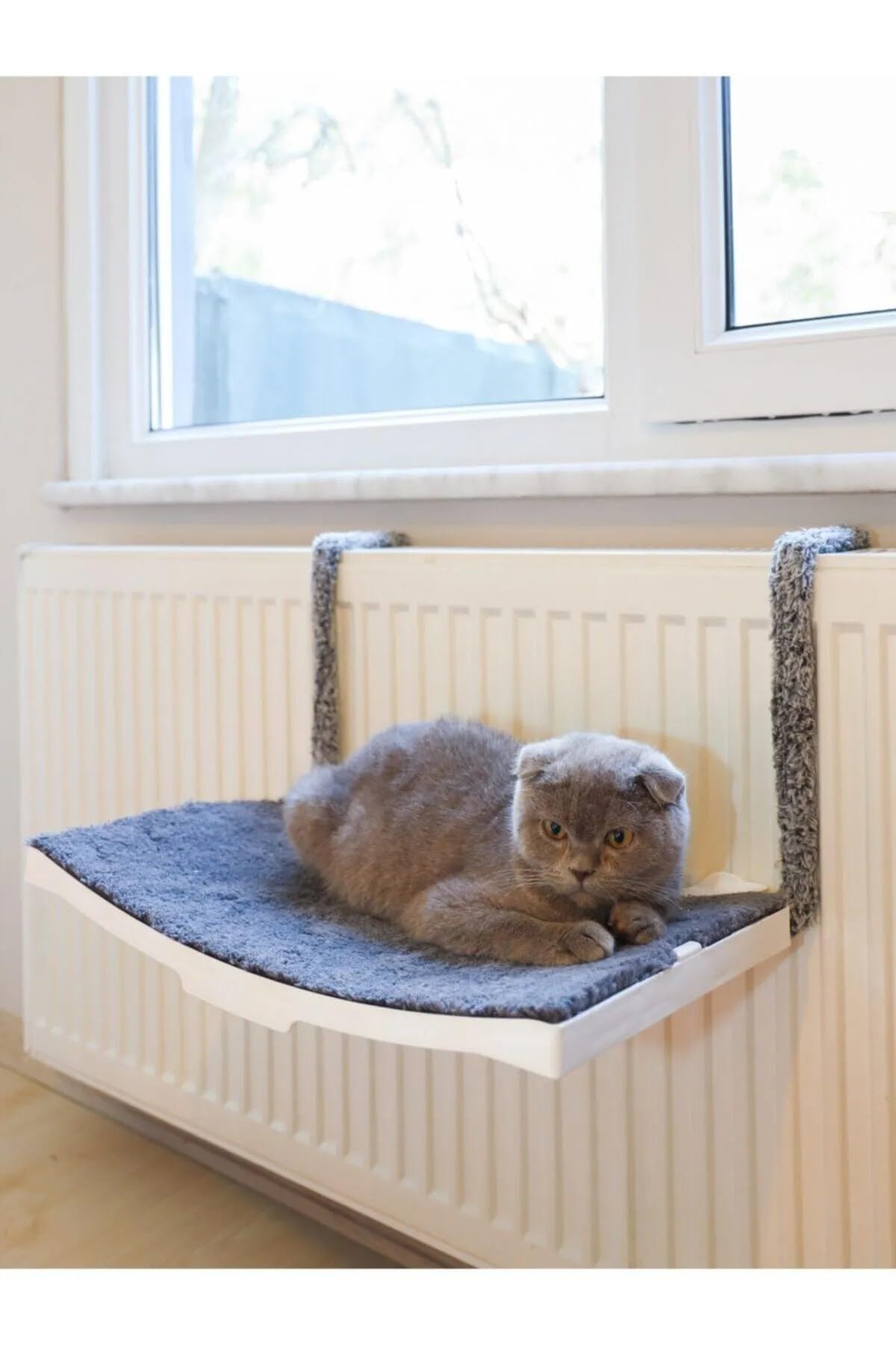 Kalorifer İçin Vantuzlu Plastik Kedi Yatağı (Beyaz)