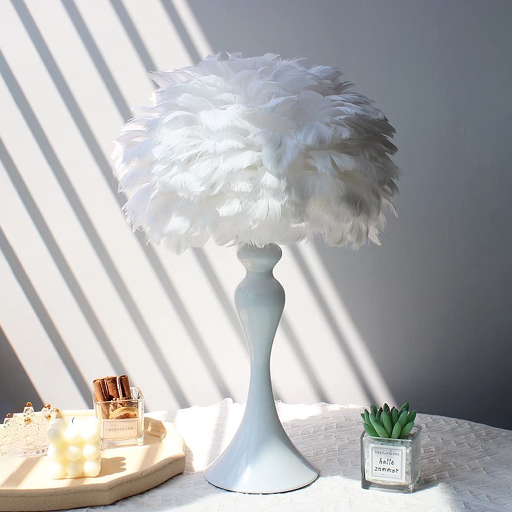Lampa stołowa z piórami z metalową podstawą - elegancka lampka nocna do dekoracji sypialni i salonu