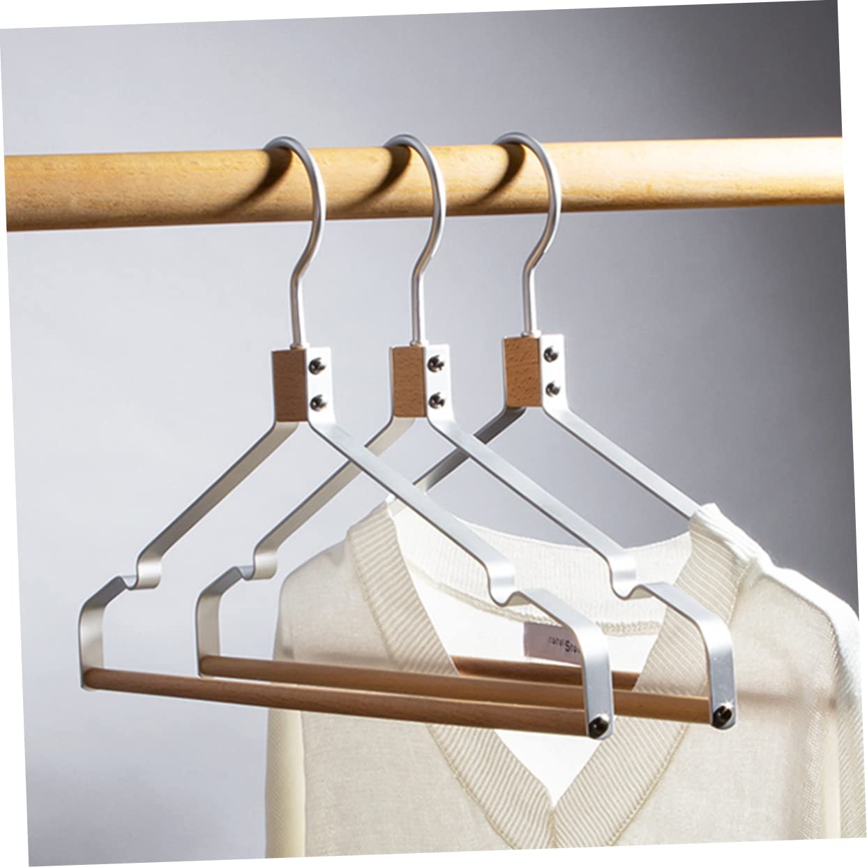 Garneck 5pezzi Grucce Legno Metallo Bianco Antiscivolo per Raggi Bambini Moderno Attacca Abiti Casa