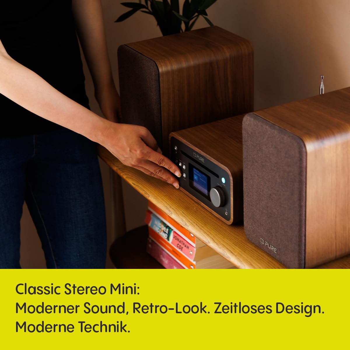 Pure Classic Stereo Mini Mikro HiFi Anlage mit CD-Player DAB+ Radio Bluetooth 5.3 USB AUX Kopfhöreranschluss Fernbedienung 40 W Stereo Holzoptik – Kaffeebraun/Walnuss