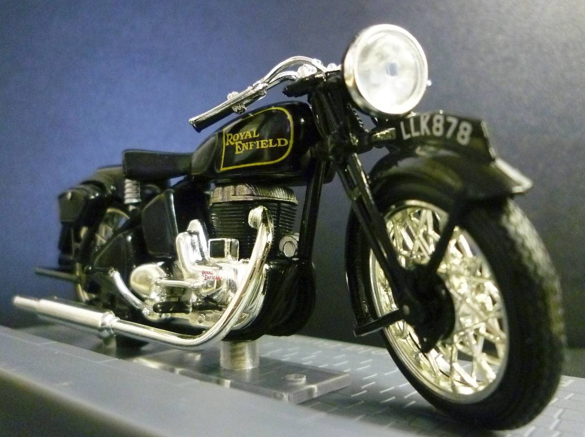 Amazon | 1/24 ロイヤルエンフィールド バレット Royal Enfield Bullet