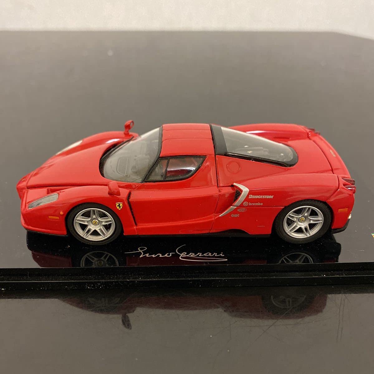 Amazon | 1/43 京商 フェラーリ Enzo テストカー 赤 レッド 05001T