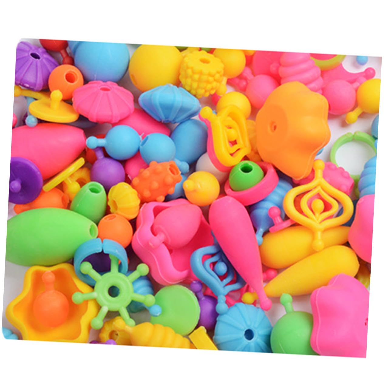 KONTONTY 1 caja Kit de Abalorios de Plástico DIY para Pulseras y Collares Infantiles Caja Portátil con Cuentas de Manualidades Creativas para Niñas y Educativo para Mejorar Coordinación y