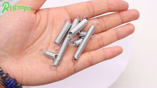 Image of 80 PCS Extension Spring Assortment Kit 5 Different Sizes, 0.025 inch Wire Diameter, 1 /4 inch Outside Diameter, 13 /32 inch to 2-1 /2 inch Length,Zinc Plated Extension Springs for Home Repairs & DIY