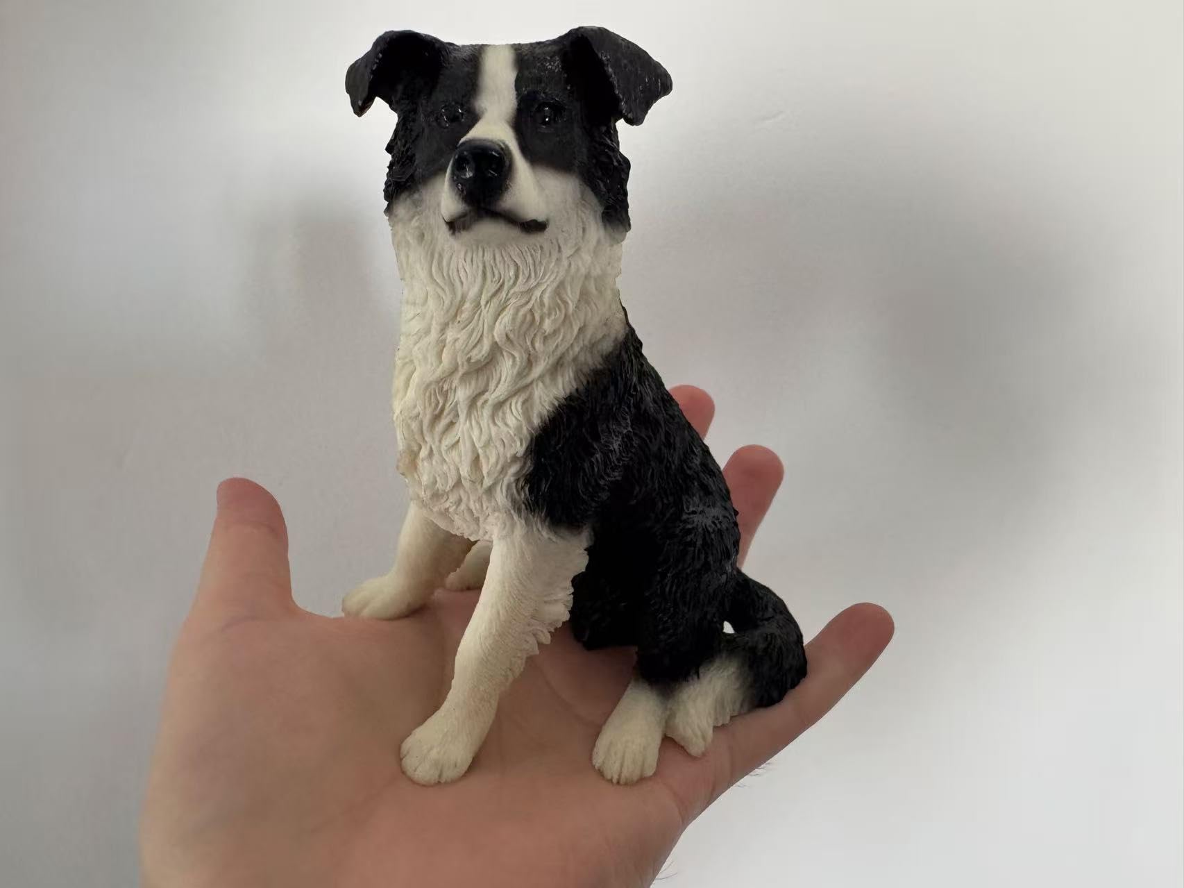 Amazon.co.jp: リアルな樹脂ボーダーコリーフィギュアギフト、犬の