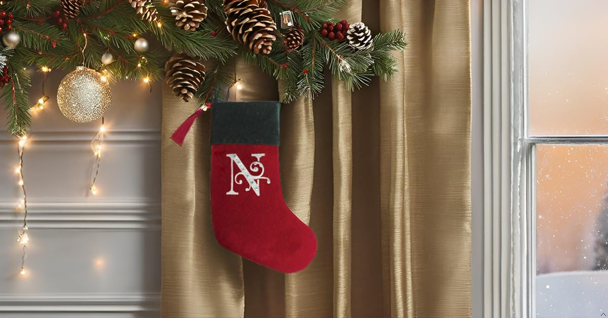 Weihnachtsstrumpf Rot & Grün Samt Mit Quaste Strass Monogramm (N)