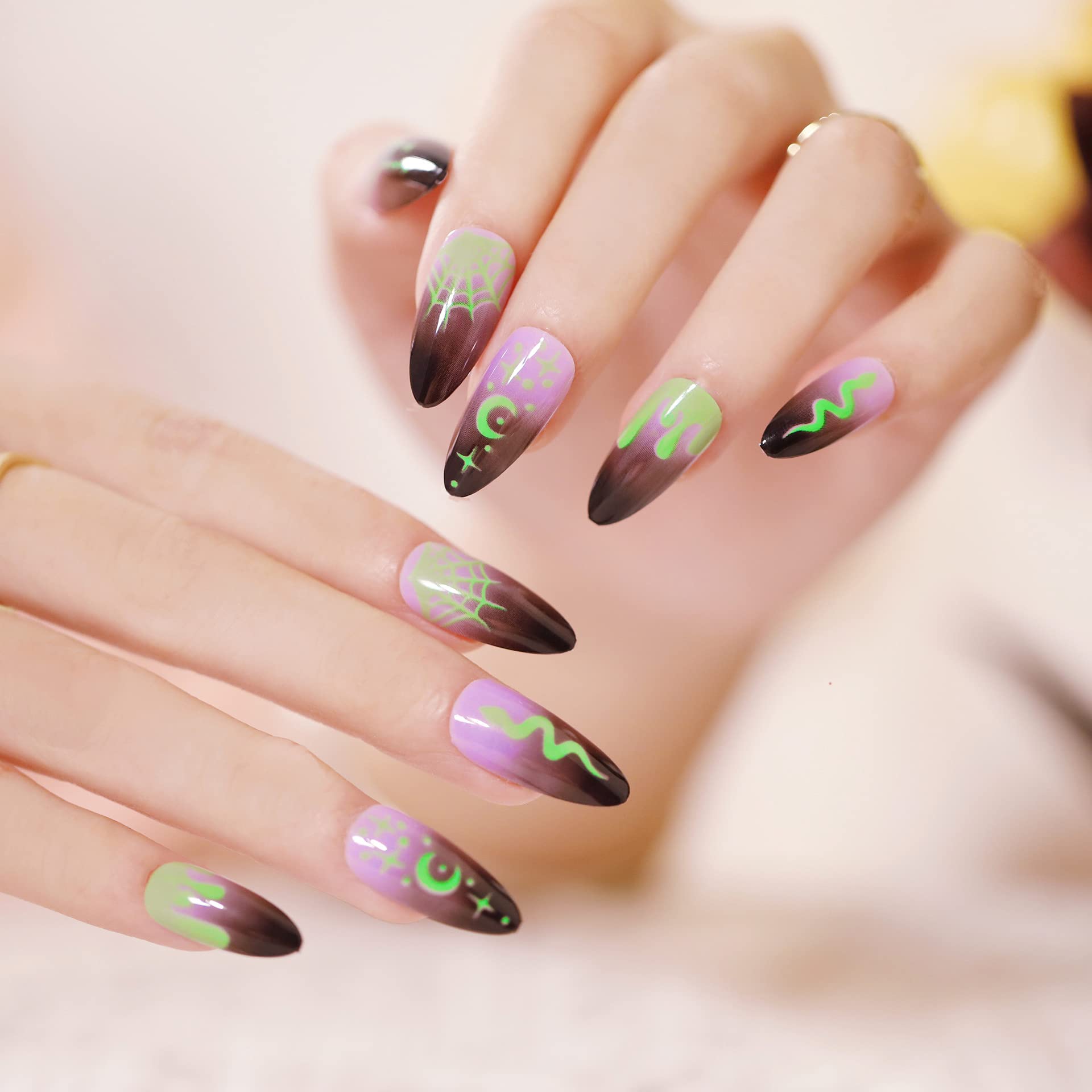 AKAZI Bling Press on Nails, uñas postizas con Acabado Reutilizable de Lujo, Arte de uñas Hecho a Mano con diseño de manicurista con Licencia (K) (K)