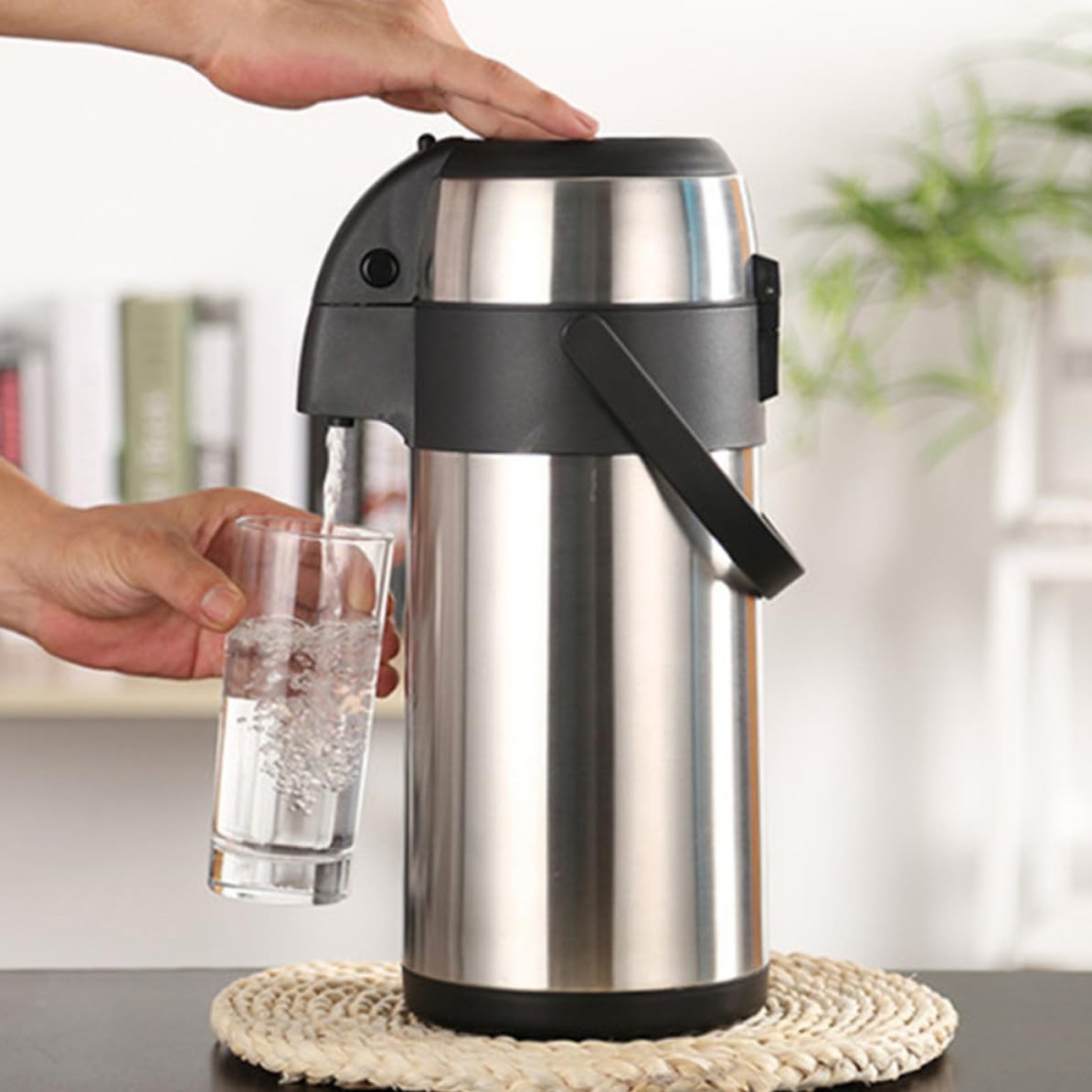 KICHOUSE Dispensador de Bebidas Térmico de Acero Inoxidable de 3.5l Aislamiento para Cocina y Viaje, Botella de Agua Grande Fácil de Limpiar y Conservar Temperatura