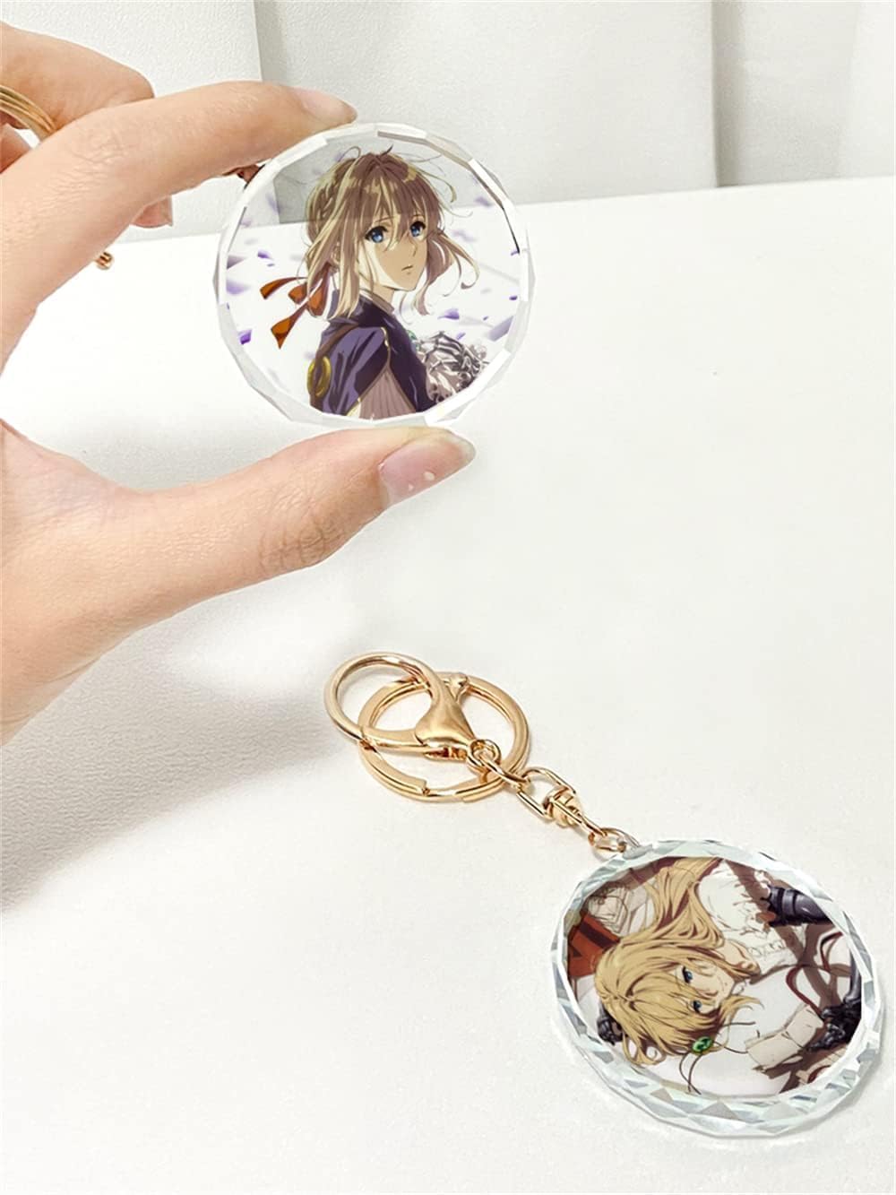 Amazon.co.jp: ヴァイオレット・エヴァーガーデン グッズ キーホルダー