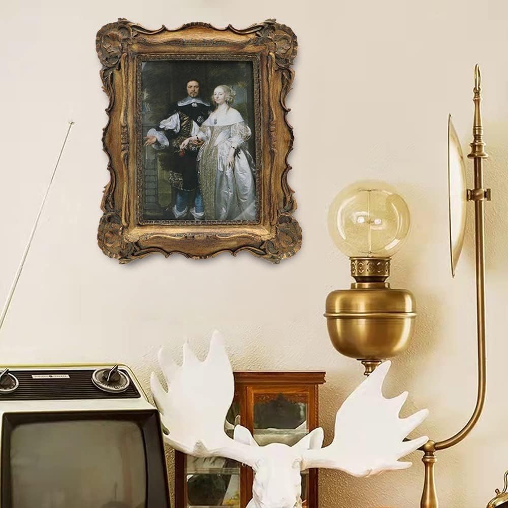 SYLVIA'S SHOP Vintage 8x10 Picture Frame, Antique Ornate Luxury Photo Frame, Table Top Display and Wall Hanging Home Decor, Old Fashioned Gorgeous Photo Gallery Art Deco, Bronze Gold
