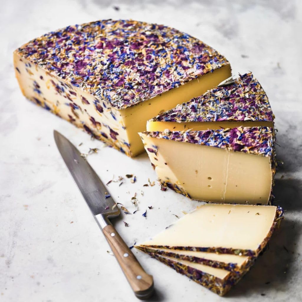 Tomme aux Fleurs d'Appenzell - 500gr - Fromage Suisse Artisanal Innovant Affinée 90 jours minimums d'affinage - fabrication artisanale haut de gamme - Pâte jaune Goût de noisette intense