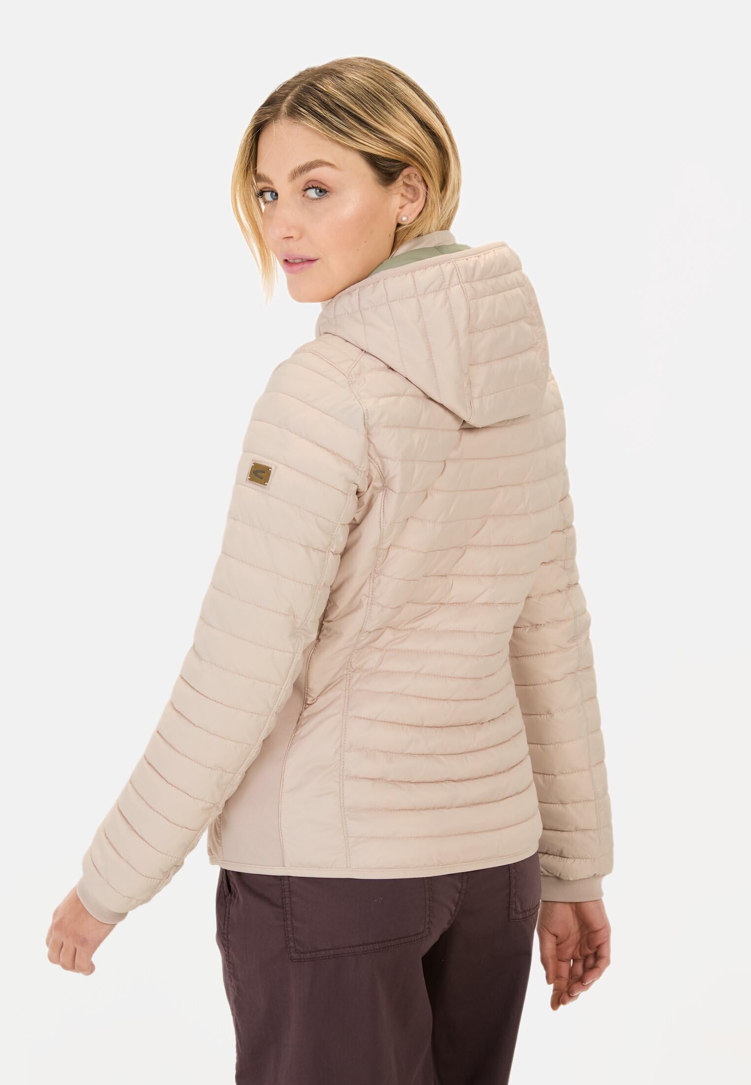 camel active Damen Leichte Steppjacke I Winddicht und wasserarbweisend Rosa – Bild 6