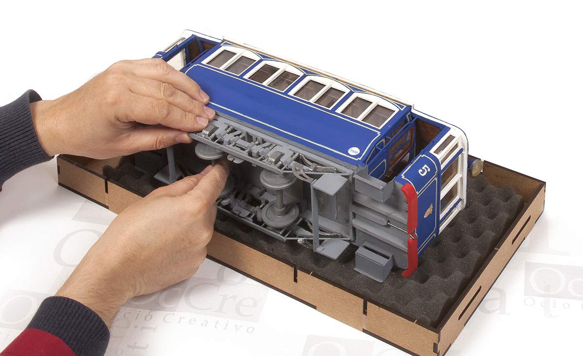 Occre Ref: 19134 Pratico Supporto da Lavoro, per modellini in Scala di Navi, Treno o Tram. Adattabile a Tutti i Tipi di scafi in Lunghezza e Larghezza. Dimensioni 462x245x130mm