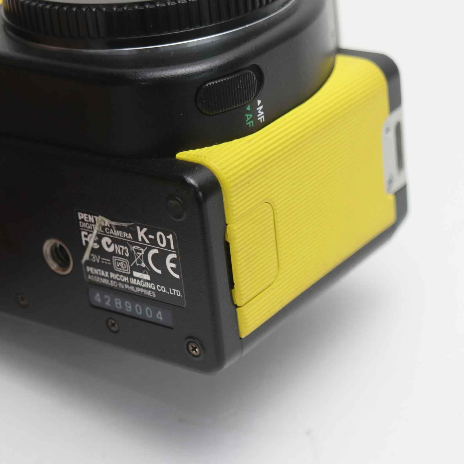 Amazon | PENTAX デジタル一眼カメラ K-01 ボディ ブラック/イエロー K 