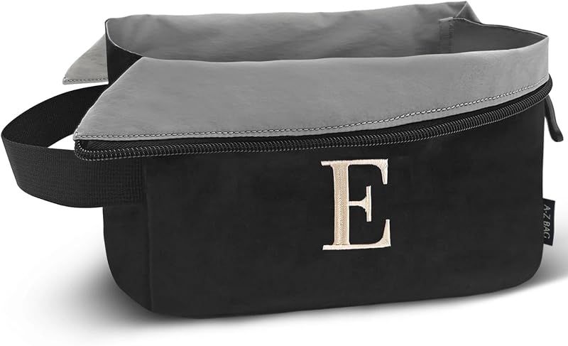 Necessaire de viagem A-Z BAG em seda preta com monograma bordado E