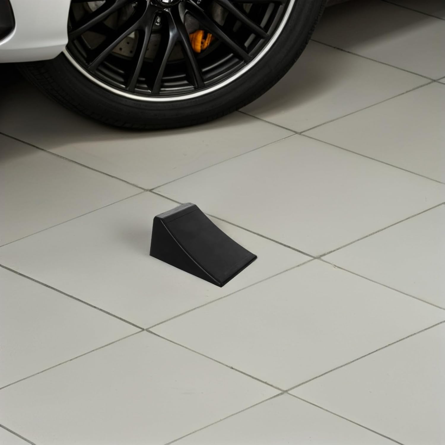 Rubber Wheel Chock Tire Chocks for Car Trailer Garage Parking Block Car Stop for Garage Stops