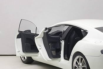 Amazon | AUTOart 1/18 アストンマーチン ラピード S 2015 (ホワイト Amazon | AUTOart 1/18 アストンマーチン ラピード S 2015 (ホワイト