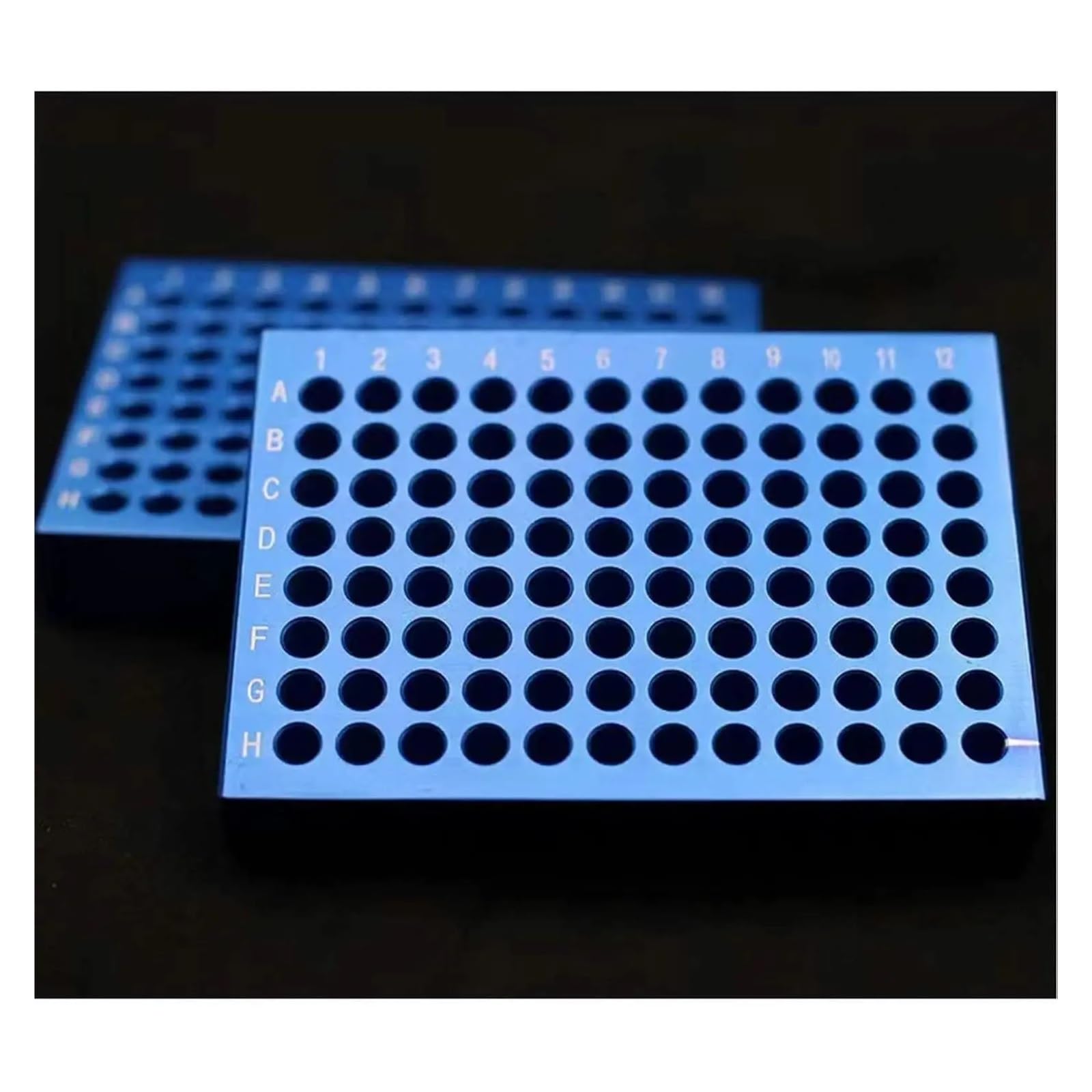 Gradilla Para Tubos De Centrífuga Enfriador de bloque de enfriamiento de aluminio de 96 pozos for tubos de 0,1 ml y 0,2 ml, rayas, placas de 96 pozos, rejilla for tubos de caja de hielo, 1 pieza | 0.2ml-96Hole-Golden