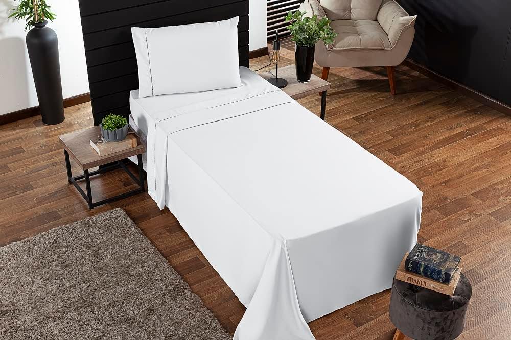 Jogo de Cama Classic Solteiro Percal 400 Fios Ponto Palito 03 Peças, Antiácaro, Anti-pilling com Toque Macio - Branco Jogo de Cama Classic Solteiro Percal 400 Fios Ponto Palito 03 Peças, Antiácaro, Anti-pilling com Toque Macio - Branco