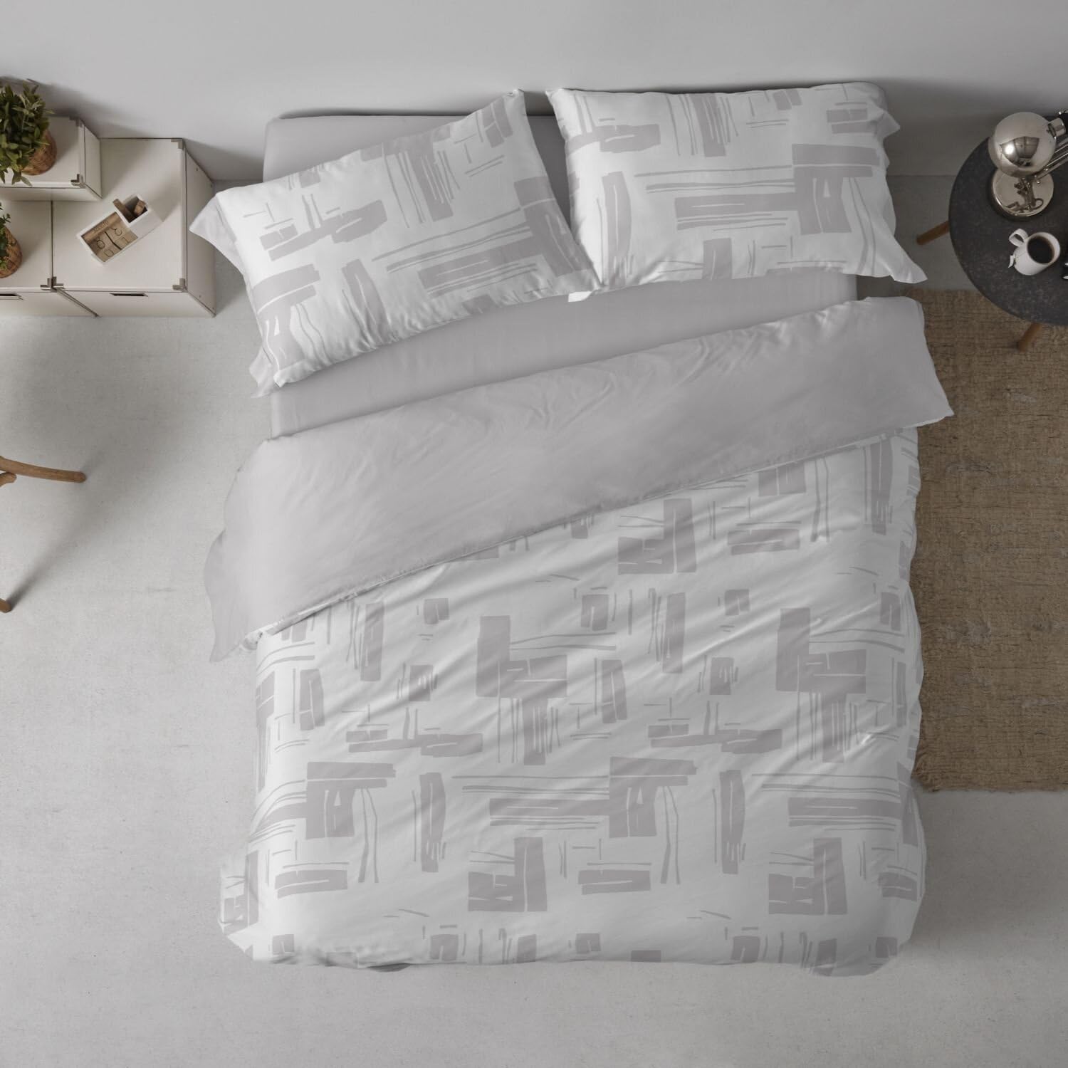 Housse de couette grise pour grand lit résolvant les problèmes de parure mal ajustée