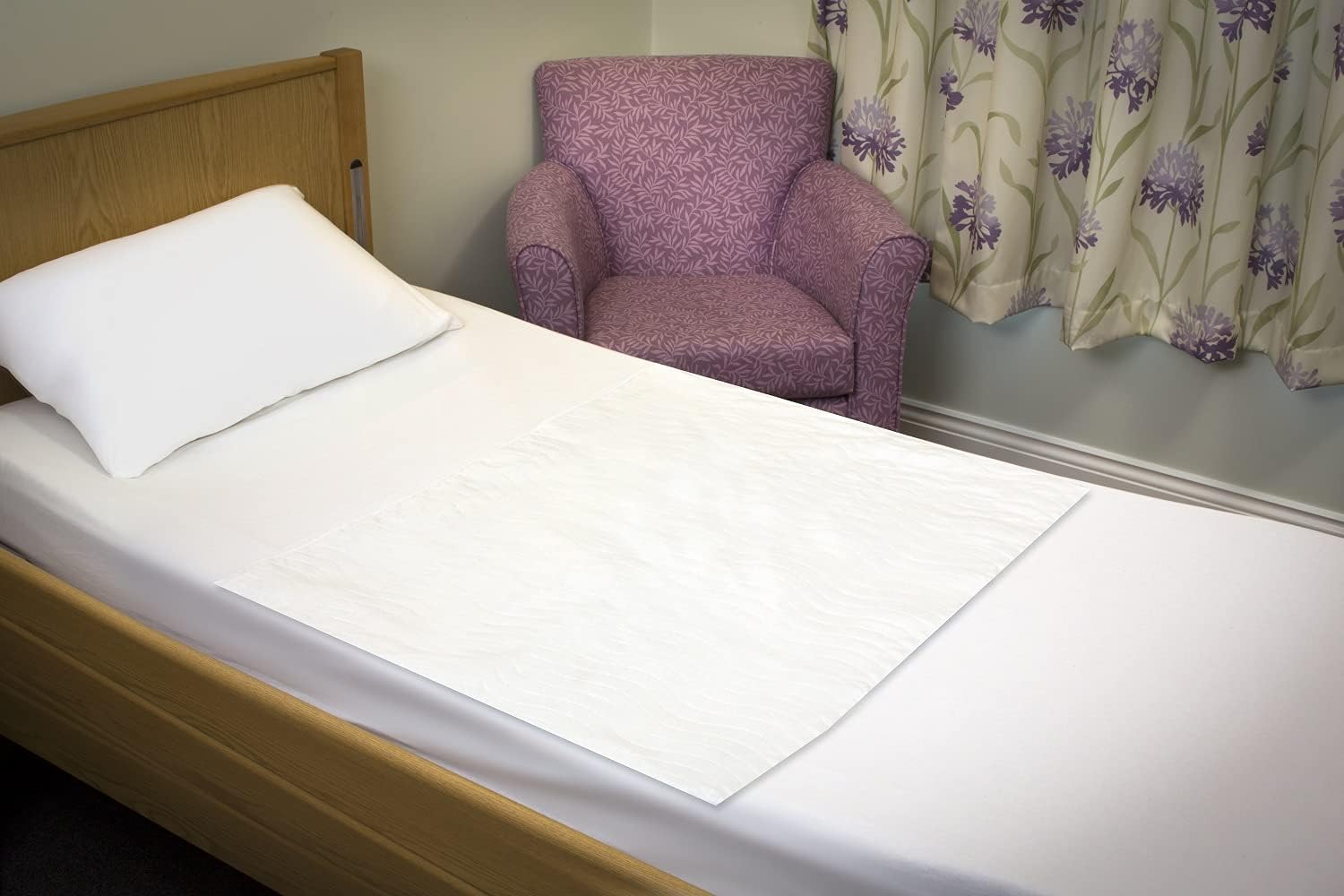 Super Absorbent, Washable and Reusable, Protects against Incontinence and Bedwetting, Bed Pad/Waterproof Mattress Protection