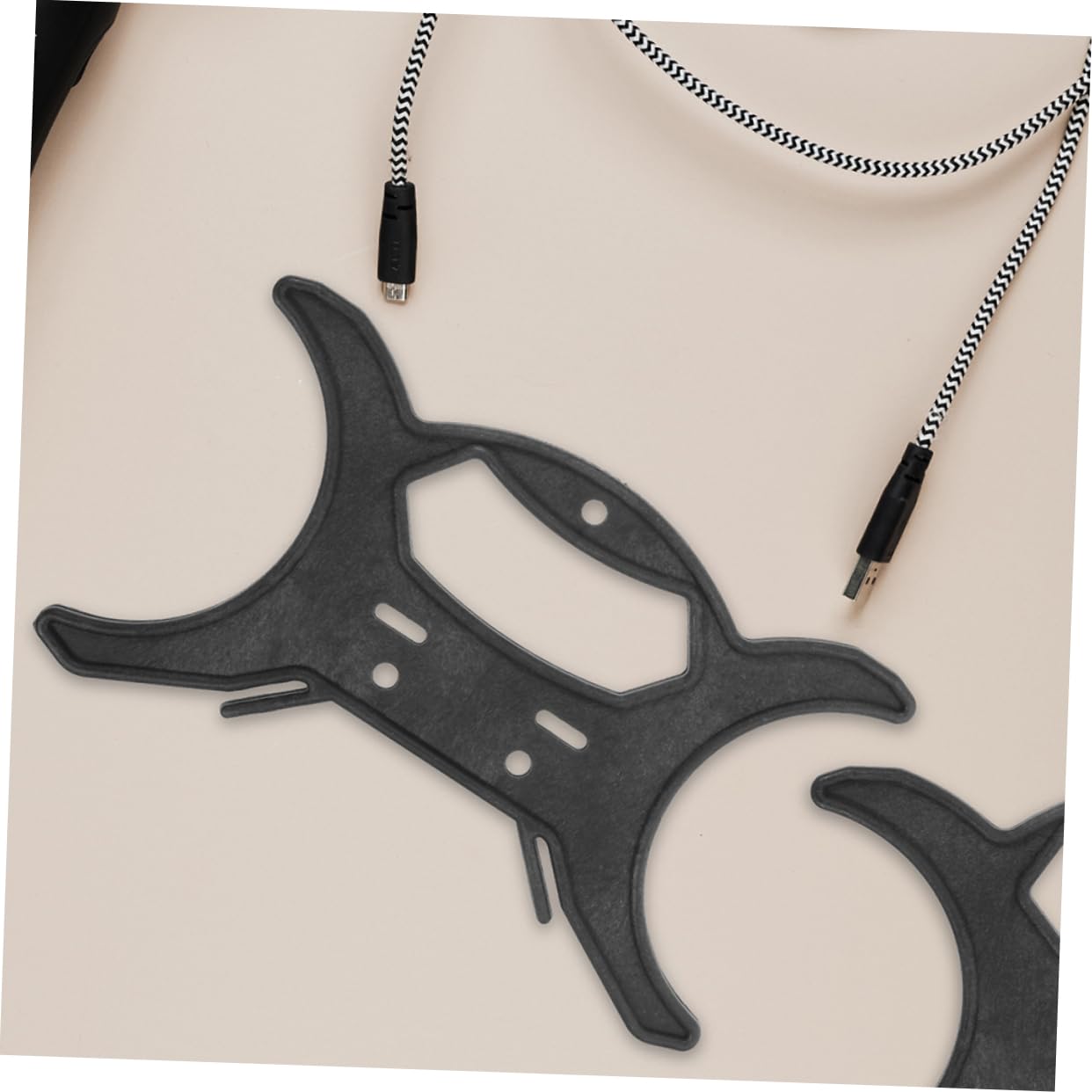 PRETYZOOM Strong Sturdy Light Wire Organizer Plastic Cable Storage Holder Cord Management for Home