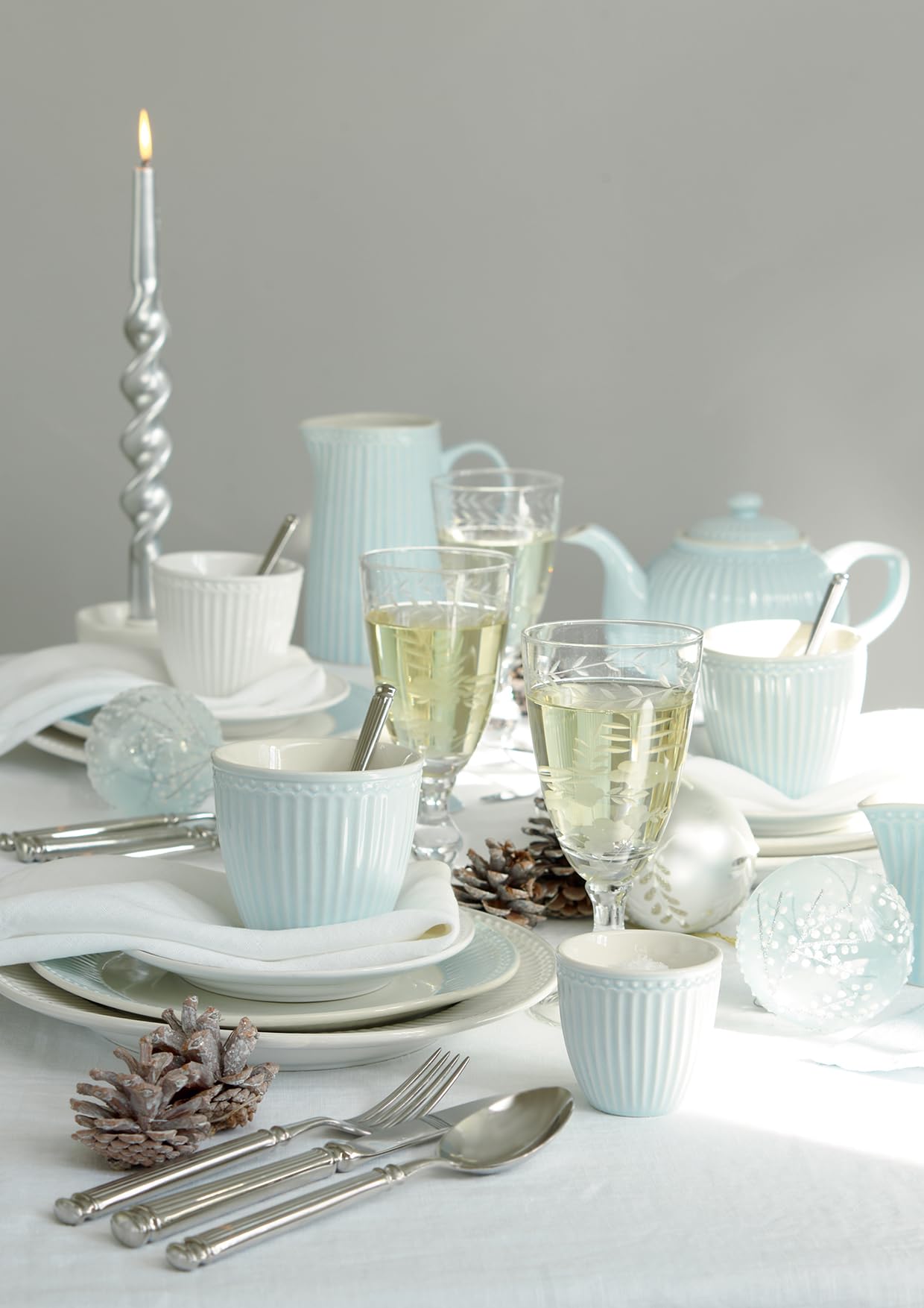 GreenGate Bowl with lid Alice Pale Blue Set of 3