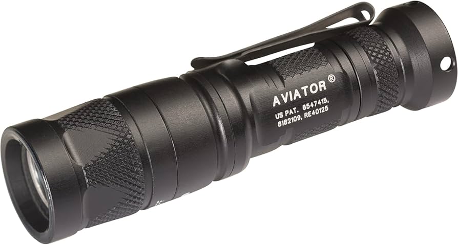 SureFire Lanternas de aviador com LED multiespectro de saída dupla