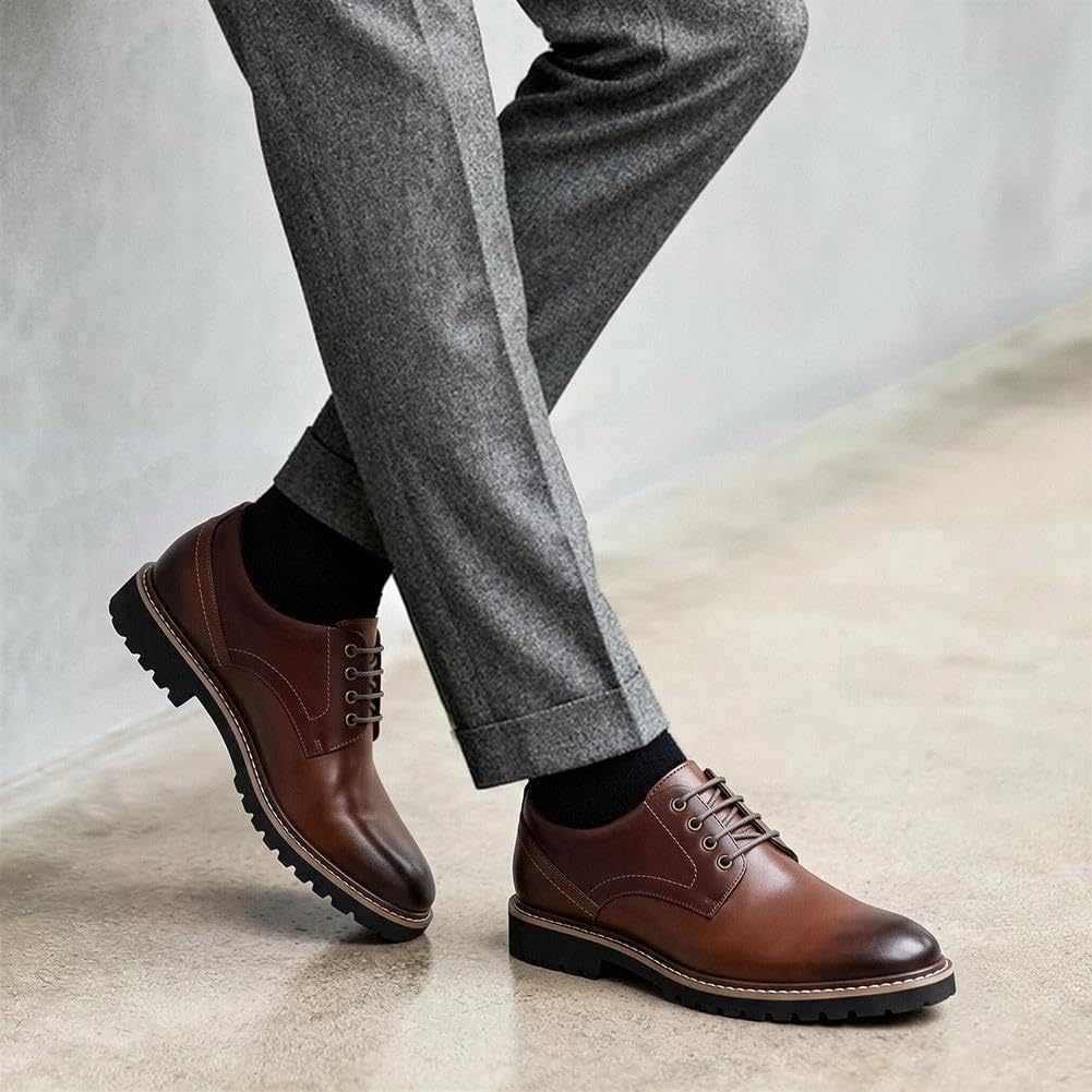 CHAMARIPA Scarpe Rialzate Uomo 8 cm Aumento Altezza Invisibile, Derby Elegante a Punta Tonda in Pelle Pieno Fiore, Marrone 40EU
