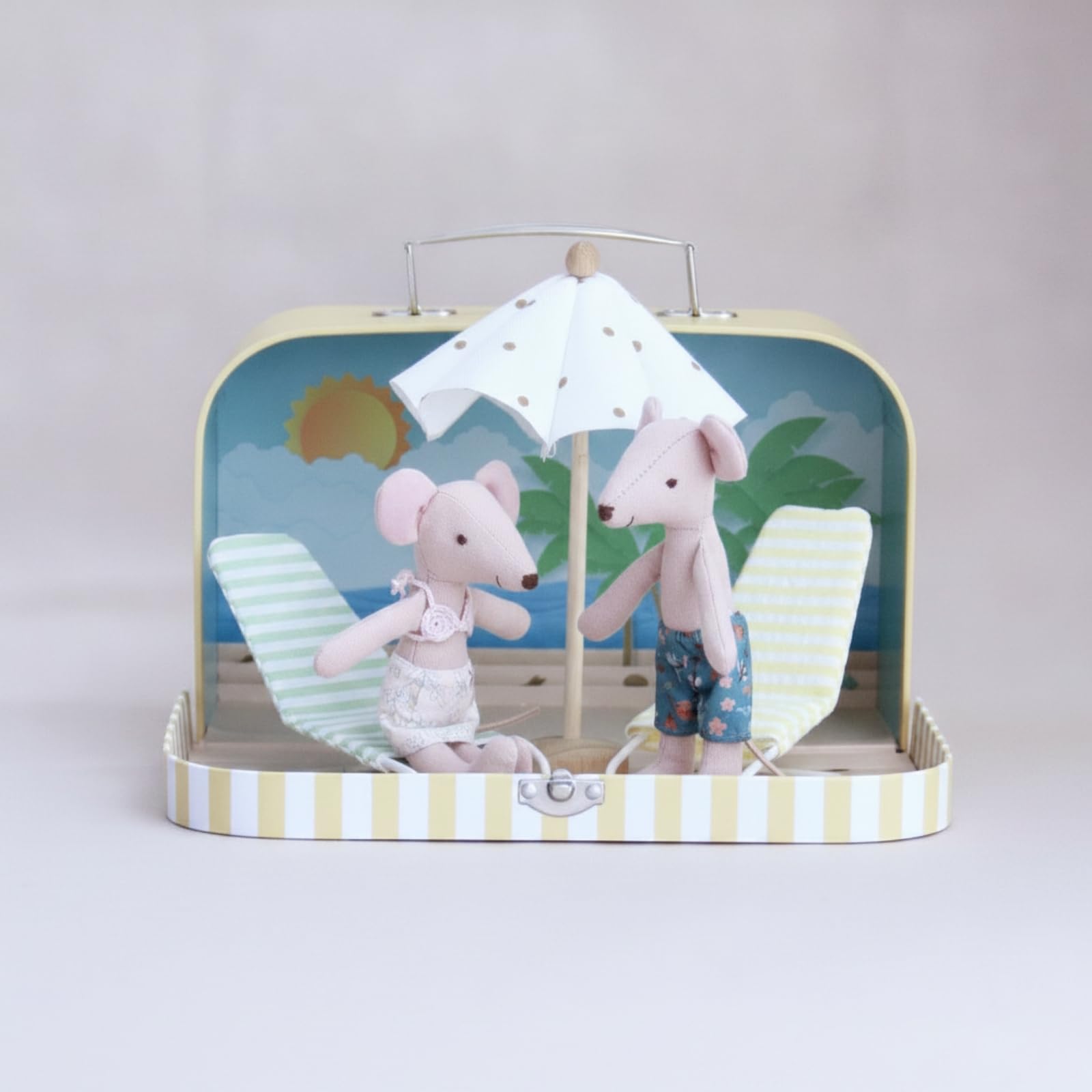 Miniatur-Koffer Küstennah Miniatur-Strandszene Sommerlich Miniaturset mit Strandstuhl für Sammler, Bücherregal