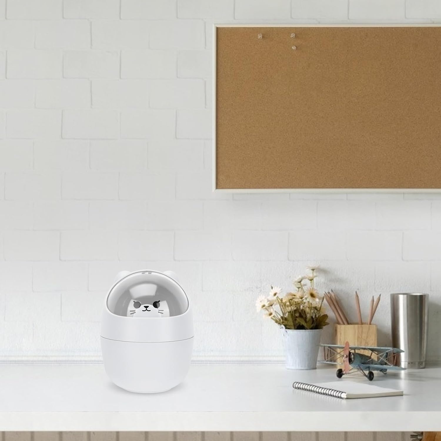 Cabilock Mini Desktop Trash Can with Lid, Cute Cartoon Cat Table Garbage Bin, Small Gray Flip-top Wastebasket for Dorm Room and Office Storage
