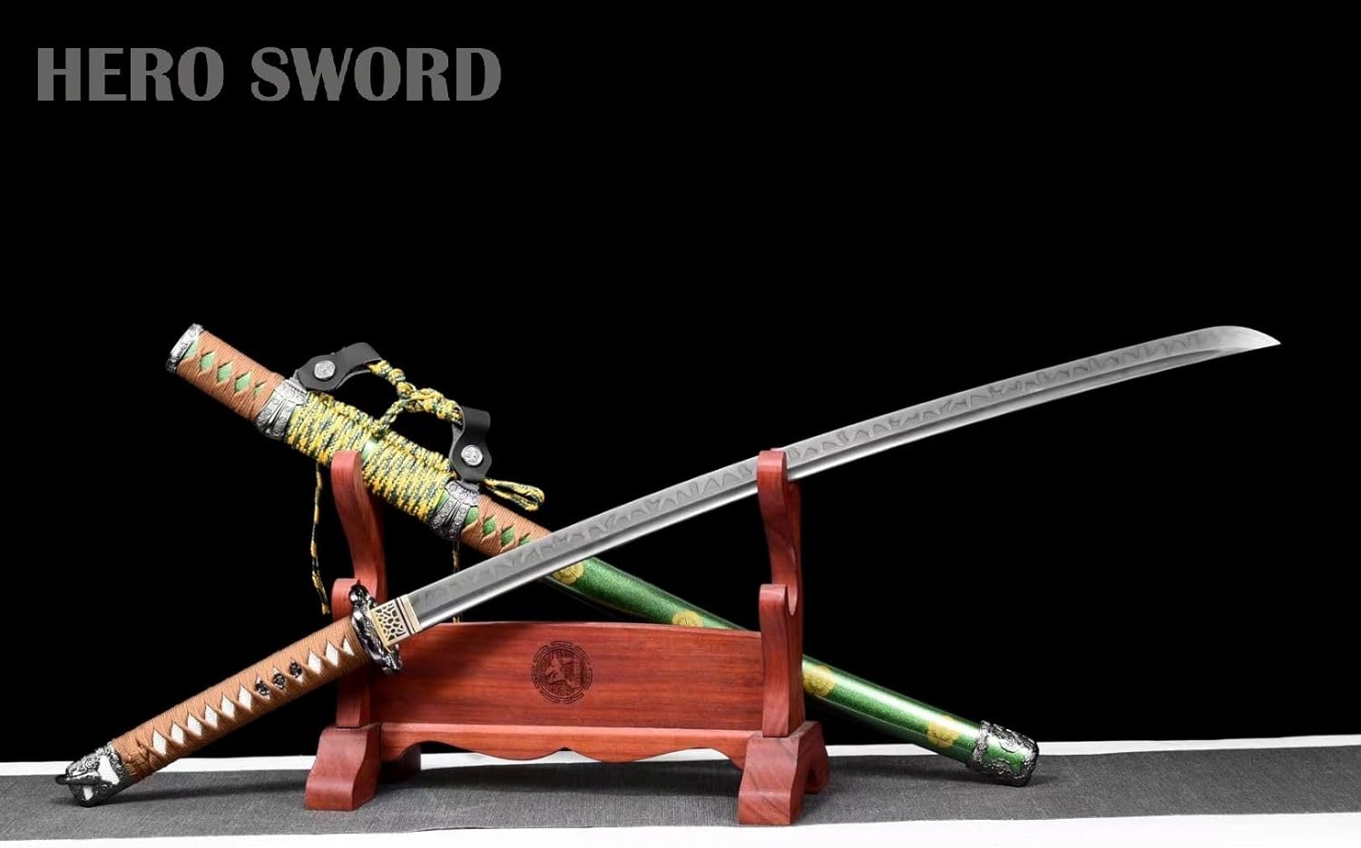 HERO SWORD Handmade Yanagi Tachi Sword Clay Tempered T10 Steel Real Hamon Razor Sharp Samurai Sword Authentic Japanese Tachi Sword Battle Ready,Green,Cool Weapon for Men
