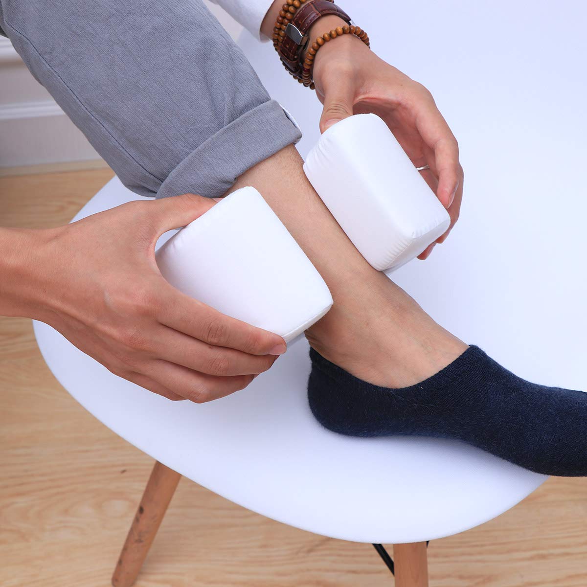Healifty Rest Support Pillow with Hand Ring for Leg Elevation - Image 4