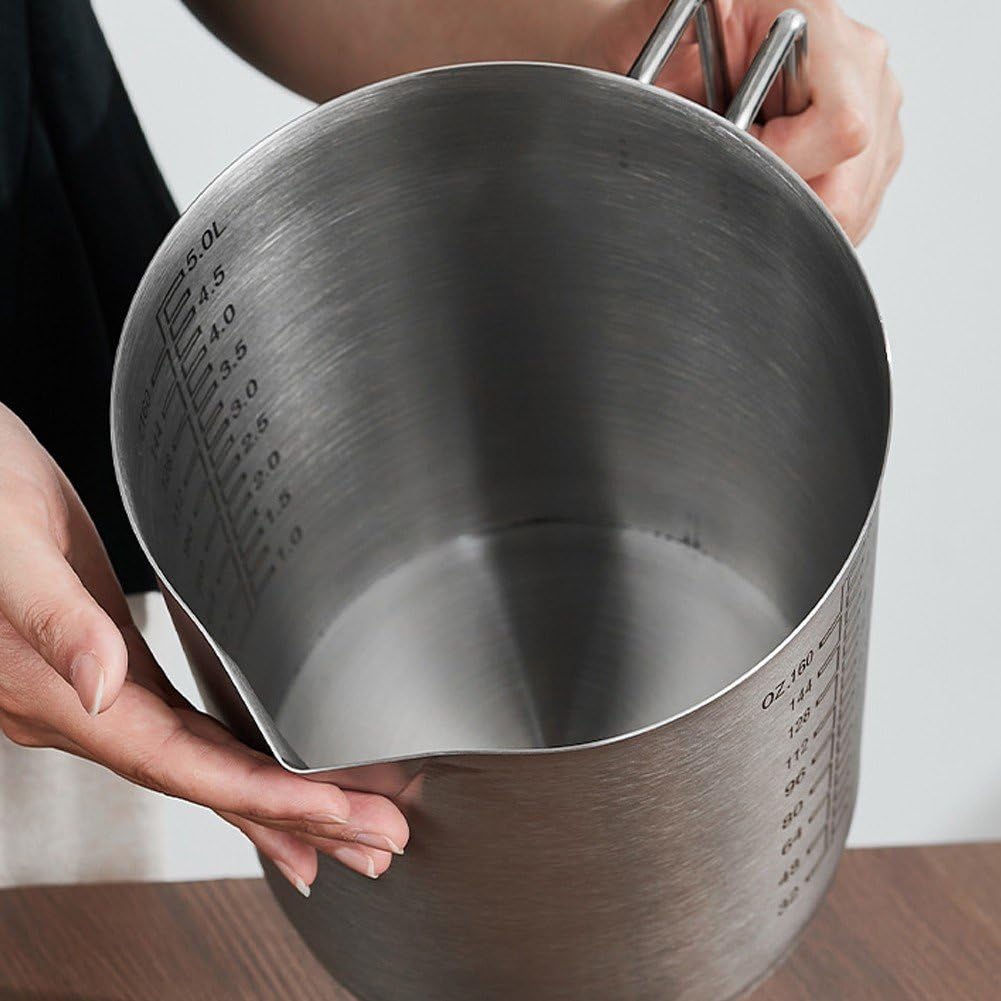 Brocca Graduata 5 Litri in Acciaio Inox, Misurino Spesso, Caraffa per Schiumare Il Latte, Bicchiere Graduato a Bocca Larga, Brocca per Il Latte per Cucina E Bar