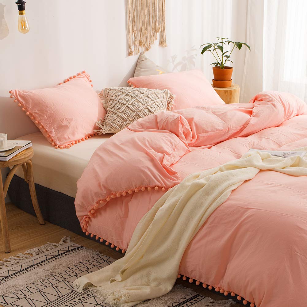 Moreover 3 Pieces Pink Bedding Pink/Peach Duvet Cover Set Ball Fringe Pattern Soft Pink Girls Bedding Set Queen One Ball Lace Duvet Cover Two Ball Fringe Pillow Shams (Queen, Pink/Peach)