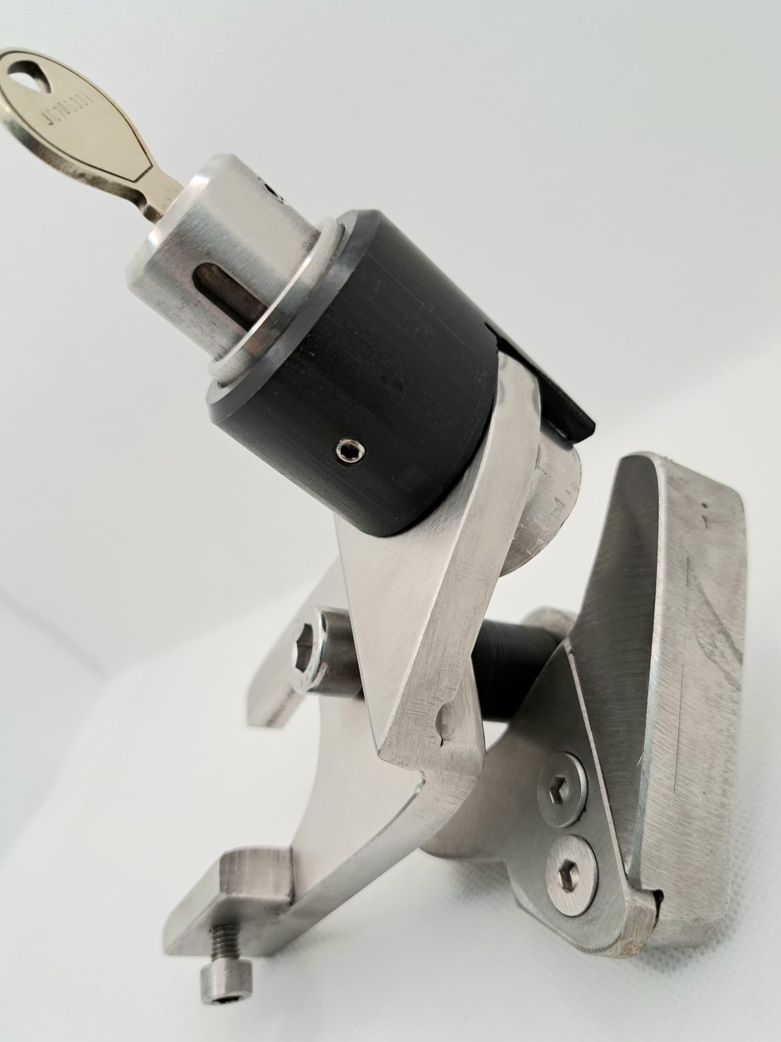 ANTIFURTO MECCANICO BLOCCA CAVALLETTO CENTRALE PER MOTO HONDA AFRICA TWIN IN ACCIAIO INOX E CHIAVE CODIFICATA - BLOCK BRAKE