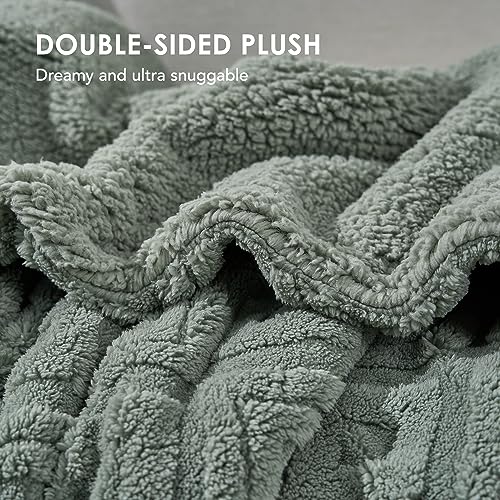 EverGrace Manta Sherpa Reversible Jacquard, 50" x 60", Verde Salvia miniatura 3