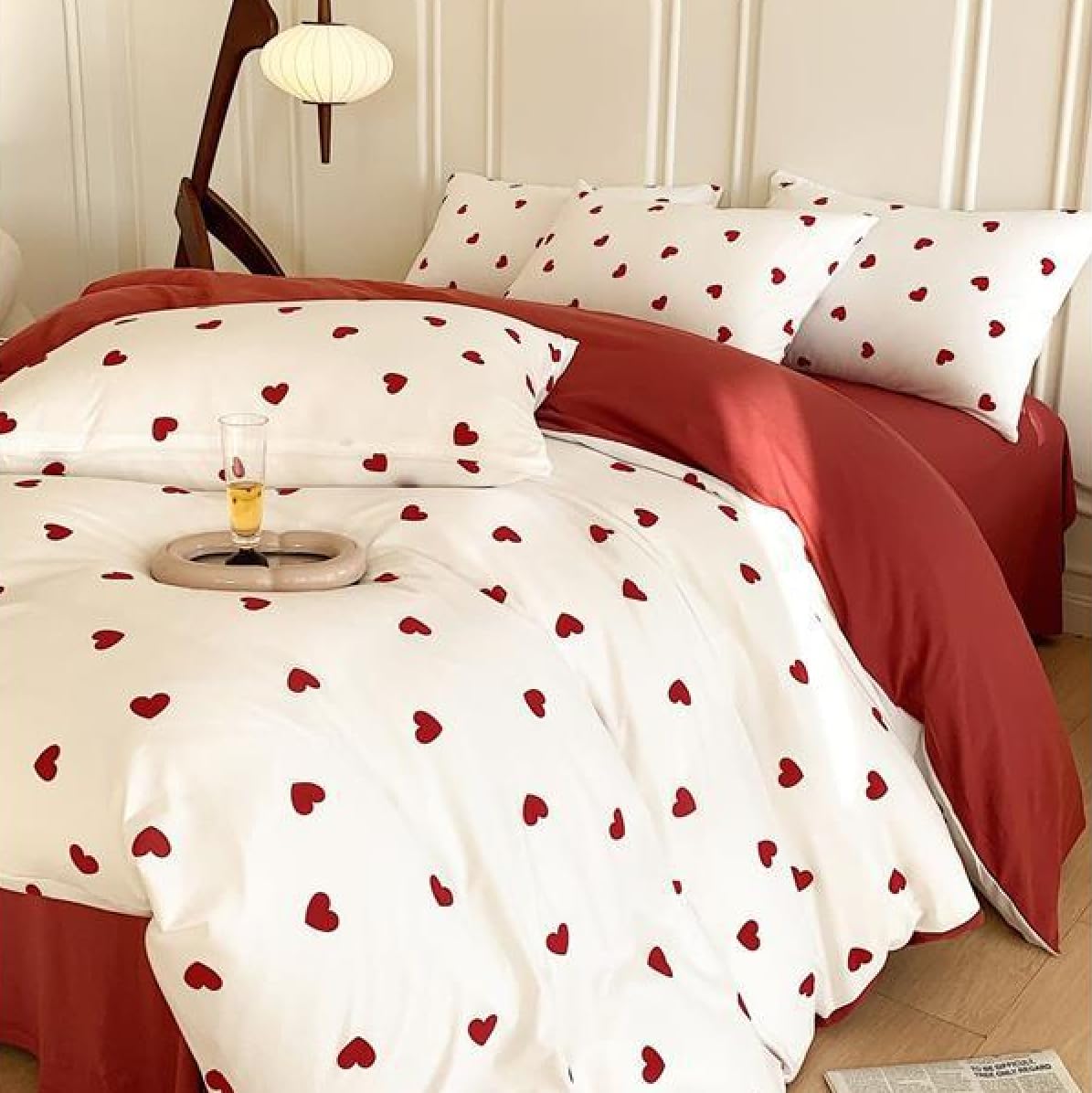 Freyamy Herz Bettwäsche 135x200 4teilig Weiß Rot Herzen Bettwäsche Set | Aesthetic Bettwäsche Mädchen, Microfaser ÖKO-TEX Bettwäsche-Sets, 2 Bettbezug mit Reißverschluss und 2 Kissenbezug 80x80cm