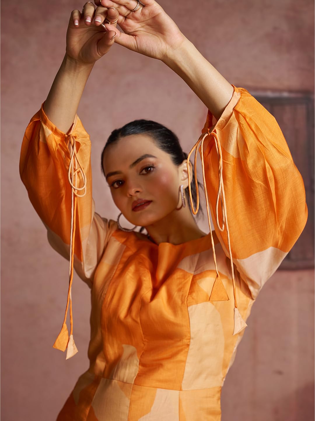 FUSIONIC Bold Abstract Orange Peplum Tunic Set with Balloon Sleeves and Straight Pants 4