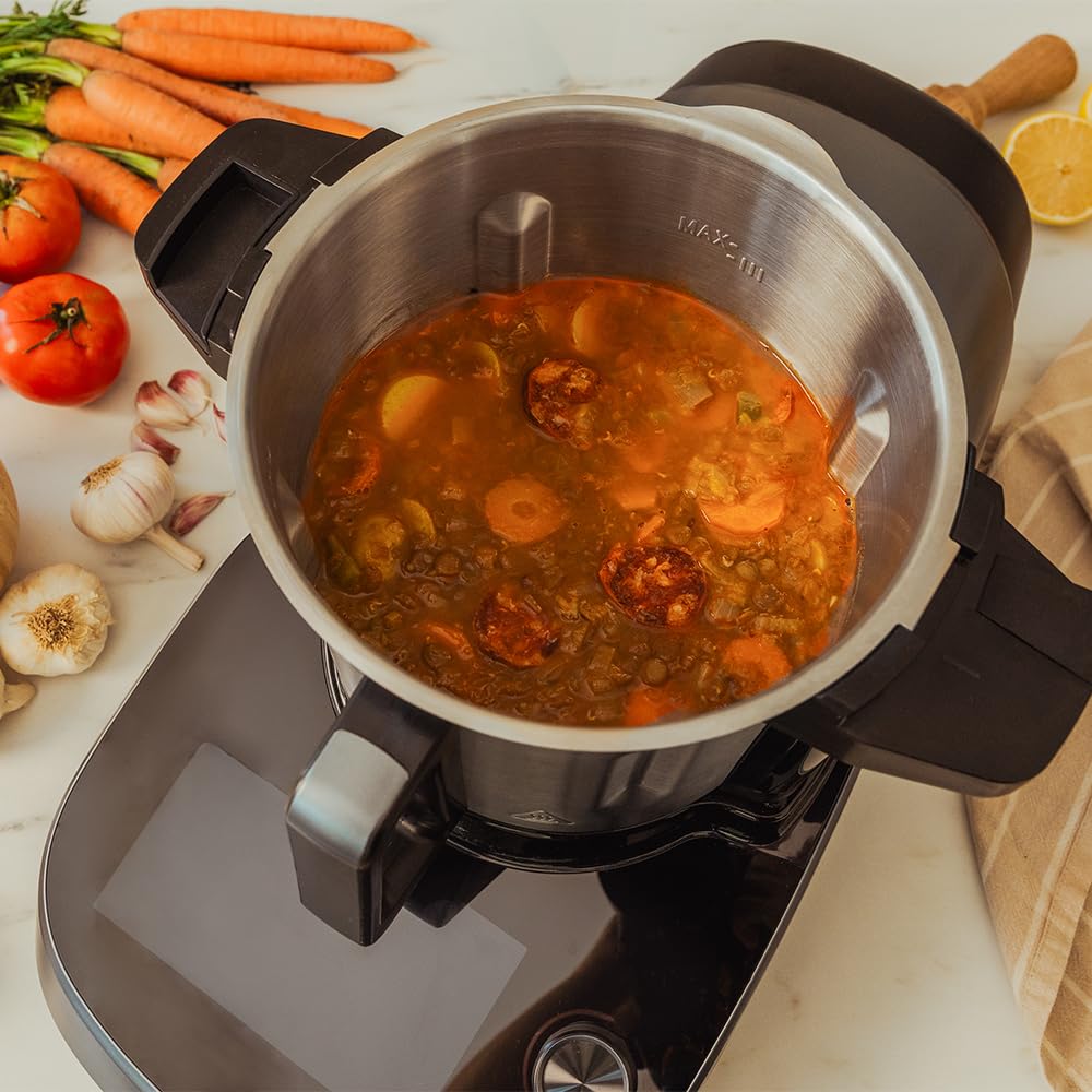 Cecotec Robot da Cucina Multifunzione con dispenser alimentare Mambo CooKing Unique. 2200 W, 45 funzioni, migliaia di ricette guidate, brocca unica da 5 l, accessori: vaporiera o pala per stufati