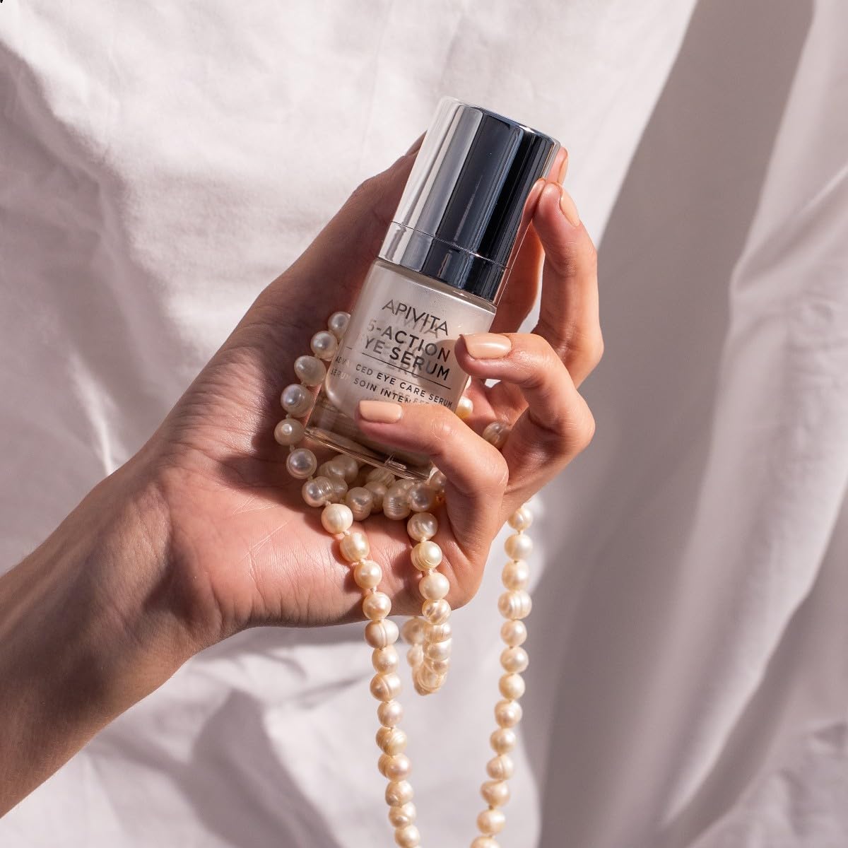 Apivita 5 Actions Sérum Soin Intensif Yeux 15ml - Enrichi en propolis et lys blanc - Combat les cernes, les poches sous les yeux, les ridules autour des yeux, les signes de fatigue