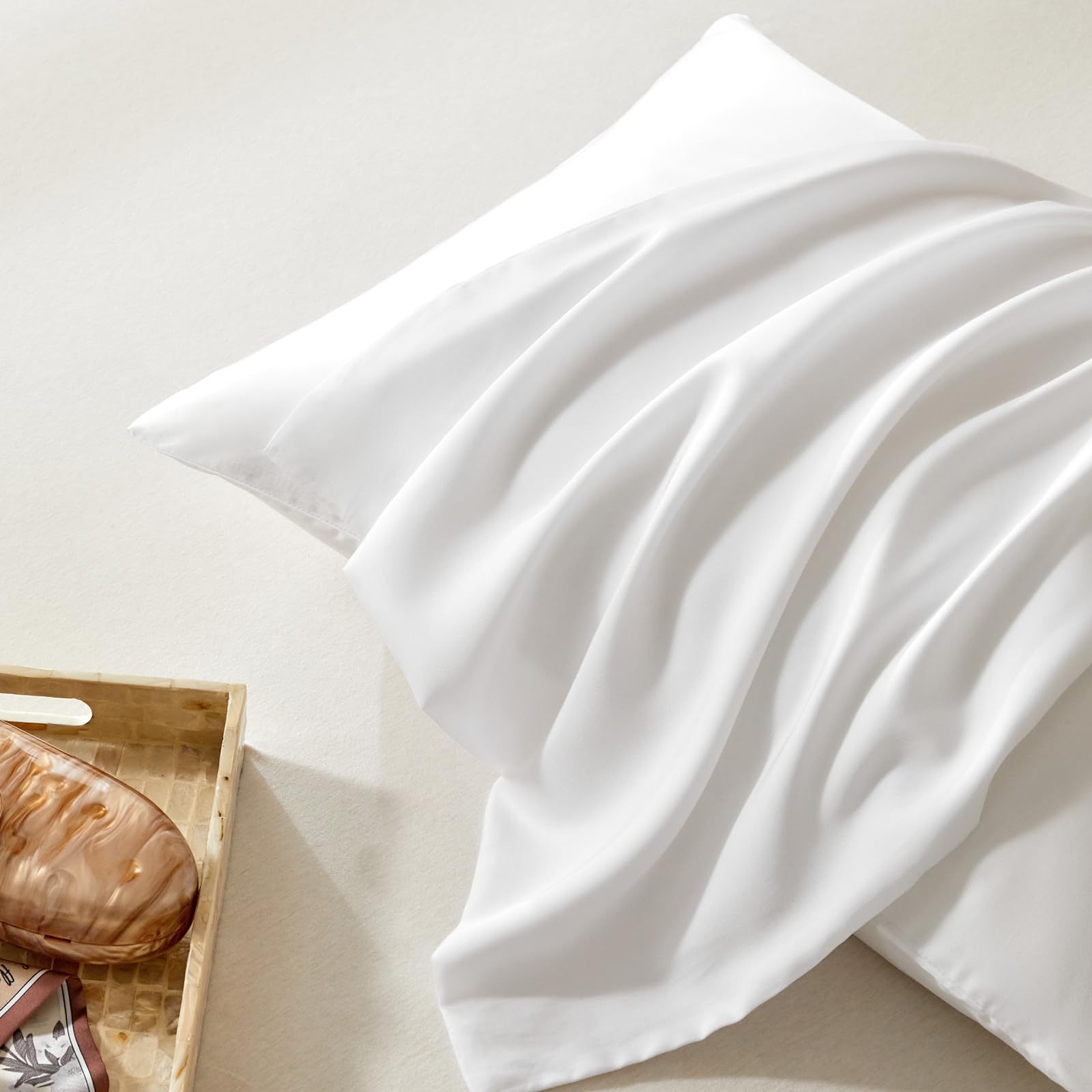 WARMDERNWhite Pillow Covers Standard Size - Eucalyptus Lyocell Tencel Pillow Cases, 2 Pack Soft Breathable Silky Cooling Pillow Shams Oeko-TEX Pillowcase Set of 2(White, Standard, 20x26 inch)