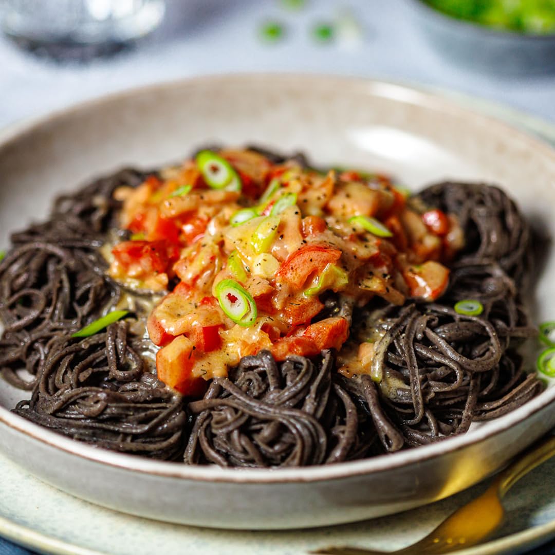 Slendier - Espaguetis de soja negra orgánicos | Pasta de soja negra | Vegana y sin gluten | Alta en proteínas y baja en carbohidratos | Sin aditivos | Proteína vegetal | Cetogénica