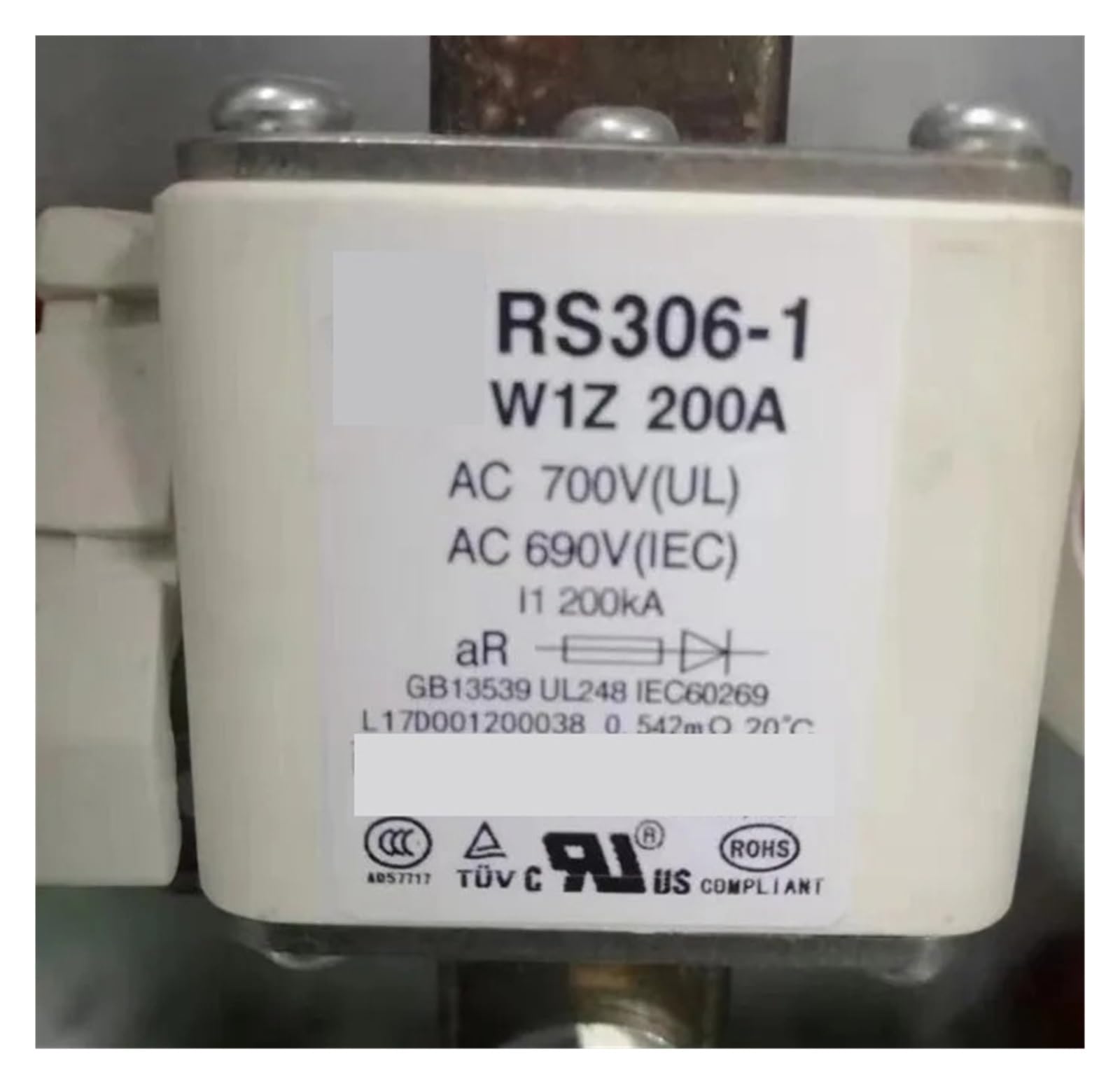 Fusibles RS306-01-T5Z 315A pour éviter les pannes électriques sur les onduleurs solaires DC