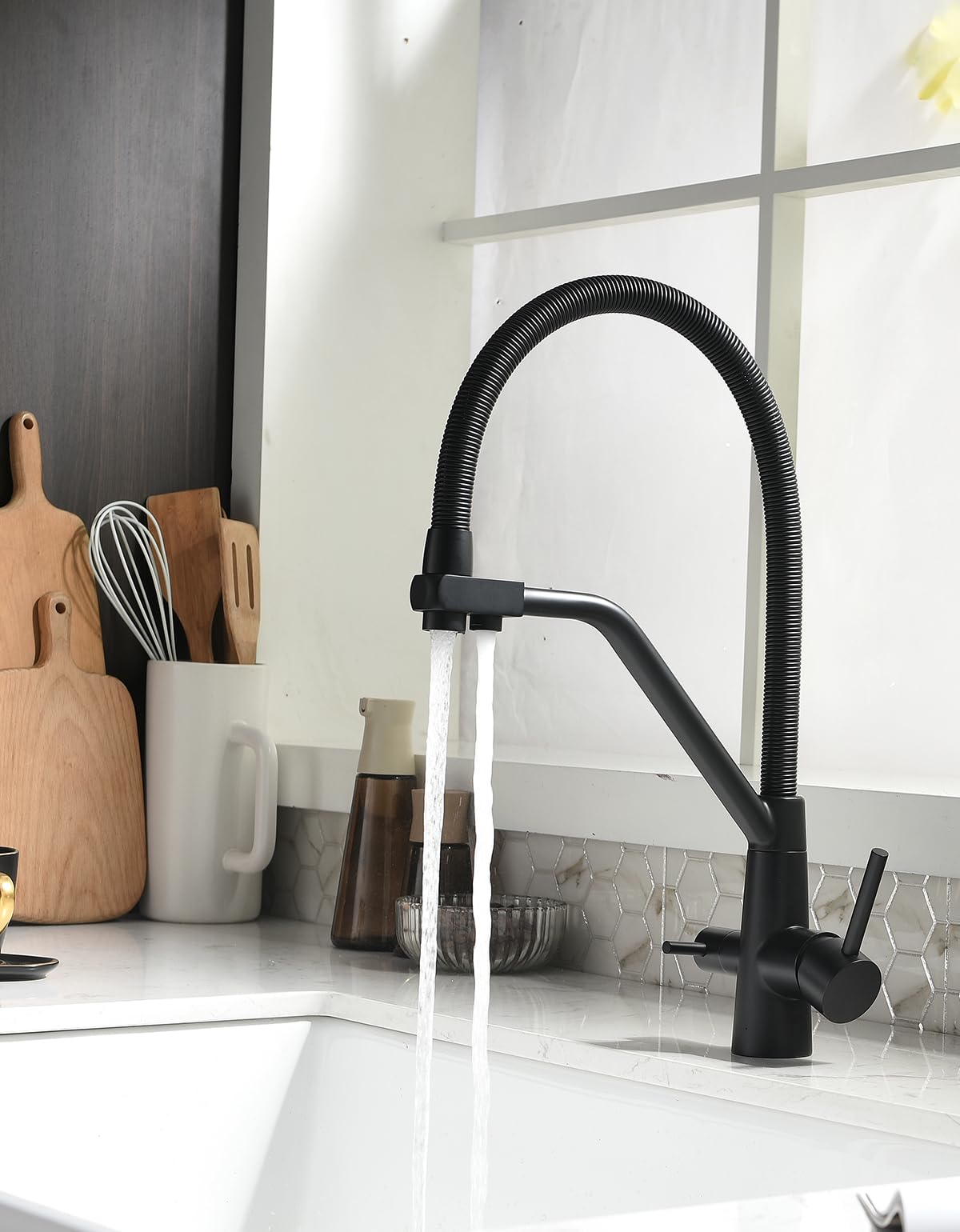 TIMACO - Rubinetto da cucina nero a 3 vie, girevole a 360°, con rubinetto 3 in 1 per filtro dell'acqua, con molla a spirale, con doppia leva, ad alta pressione