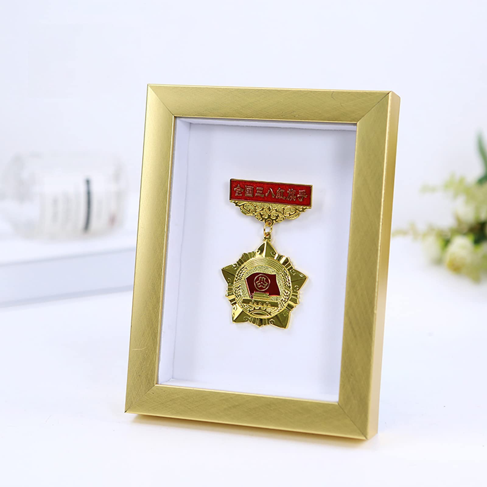 ETUELNOPT Medal Storage Box for Runners, Wooden Medal Shadow Box, Multicolor, Multiple Sizes(Gold,20.3 * 25.4cm)