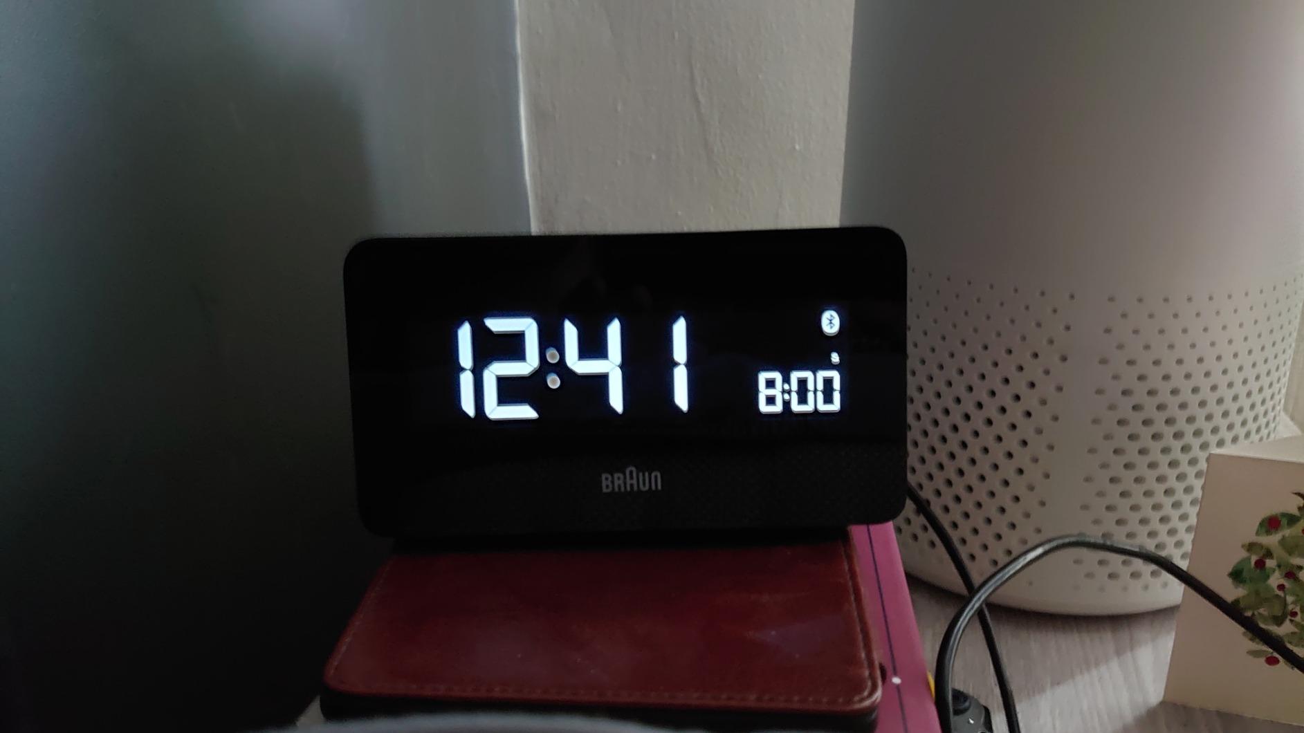 Braun Digital Bluetooth 4.0 Connected Alarm Clock with LCD display, iOS