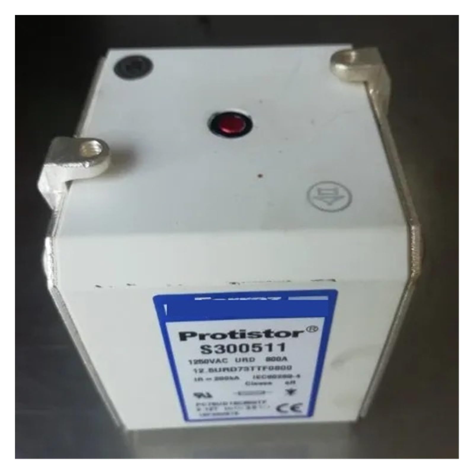 VSPPJYFG Fuses PC73UD13C800TF 12.5URD73TTF0800 1250V 800A S300511 PC73UD12C900TF T300512 PC73UD10C1000TF V300513(12.5URD73TTF0800)