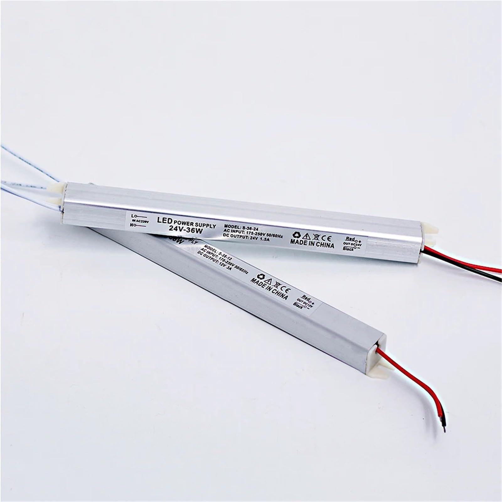 Sterownik LED Zasilacz wyjściowy DC12V 24V 36W Wejście AC175V-250V Aluminiowy transformator oświetleniowy (12V-36W-1 sztuka)